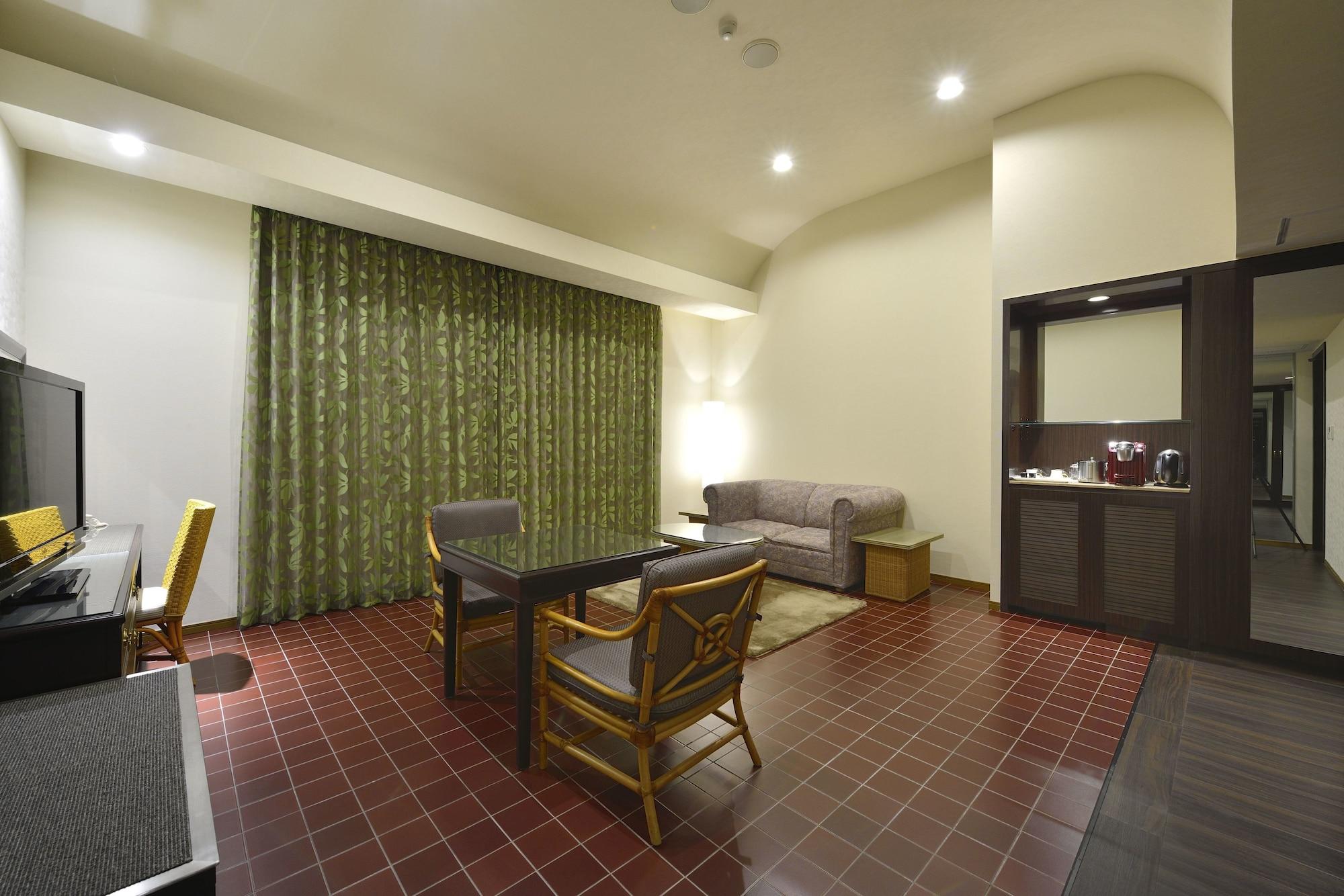 Exes Ishigaki Hotel Ishigaki  Ngoại thất bức ảnh