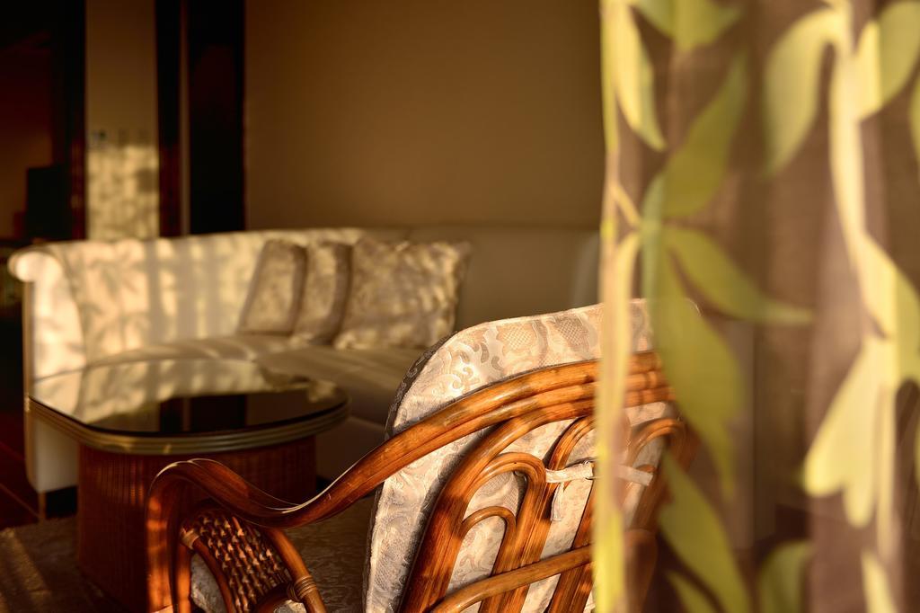 Exes Ishigaki Hotel Ishigaki  Ngoại thất bức ảnh