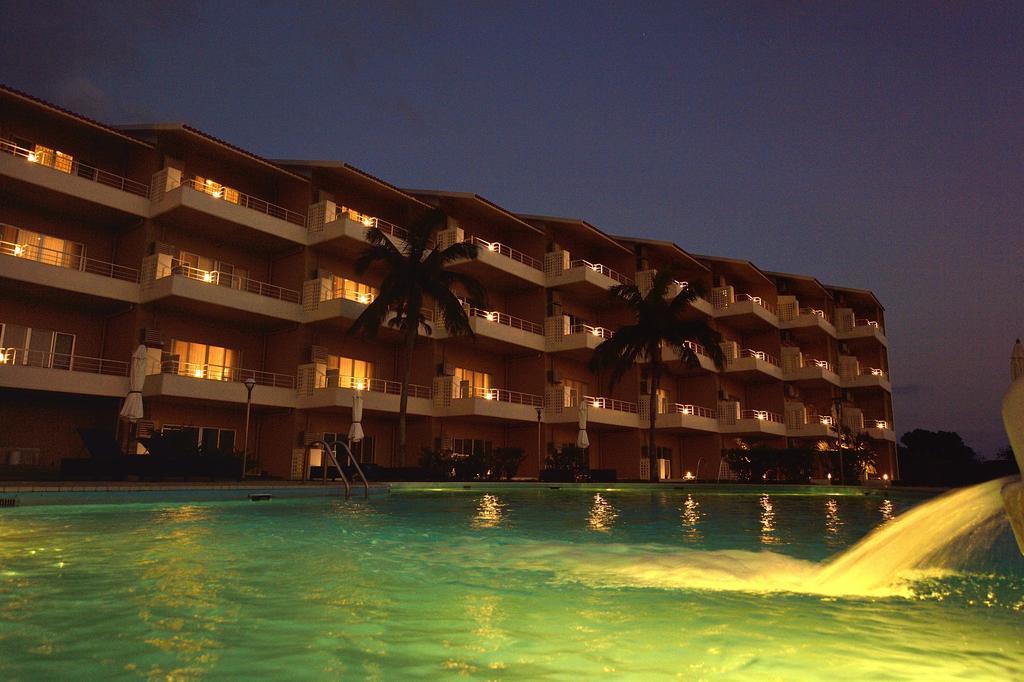 Exes Ishigaki Hotel Ishigaki  Ngoại thất bức ảnh