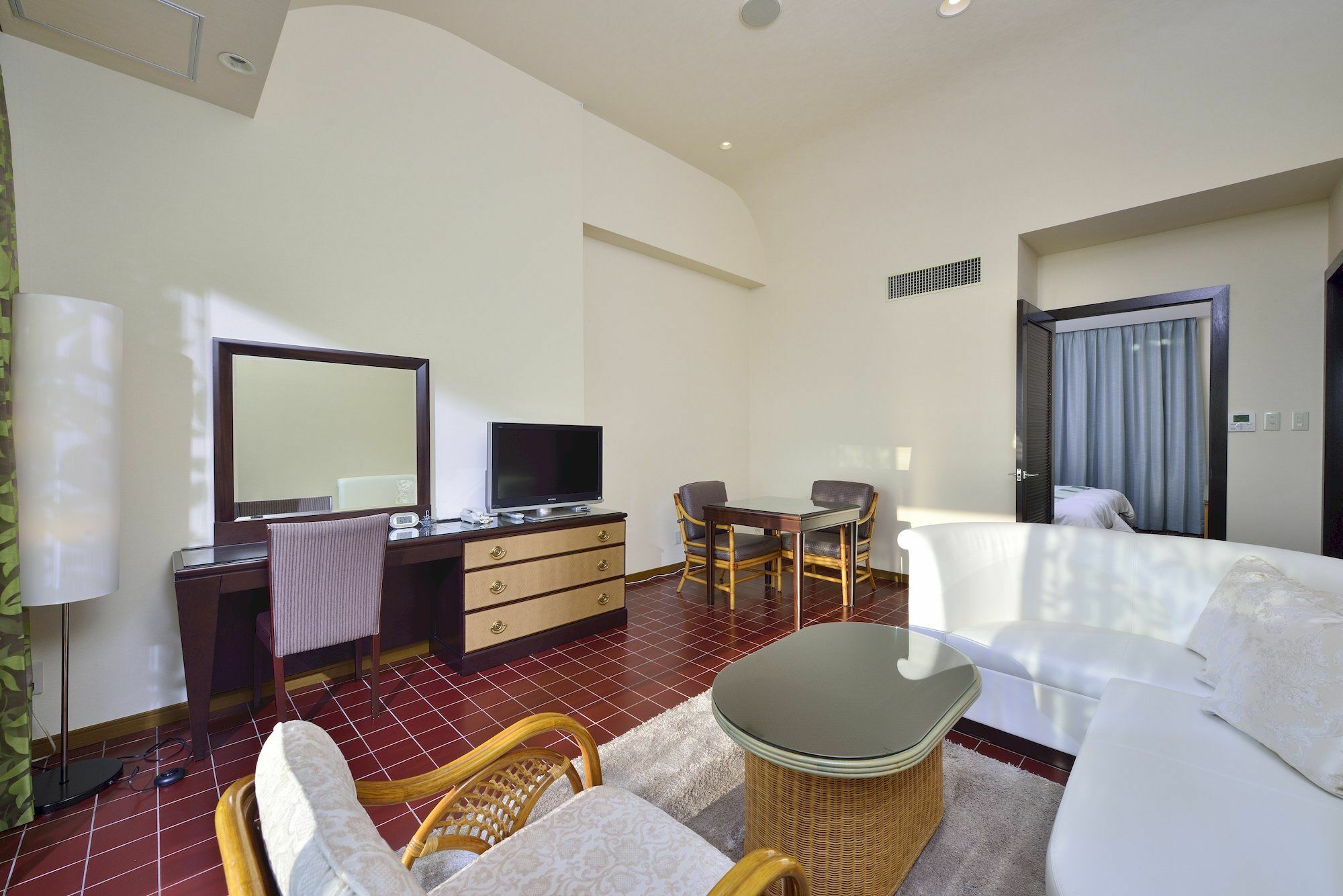 Exes Ishigaki Hotel Ishigaki  Ngoại thất bức ảnh