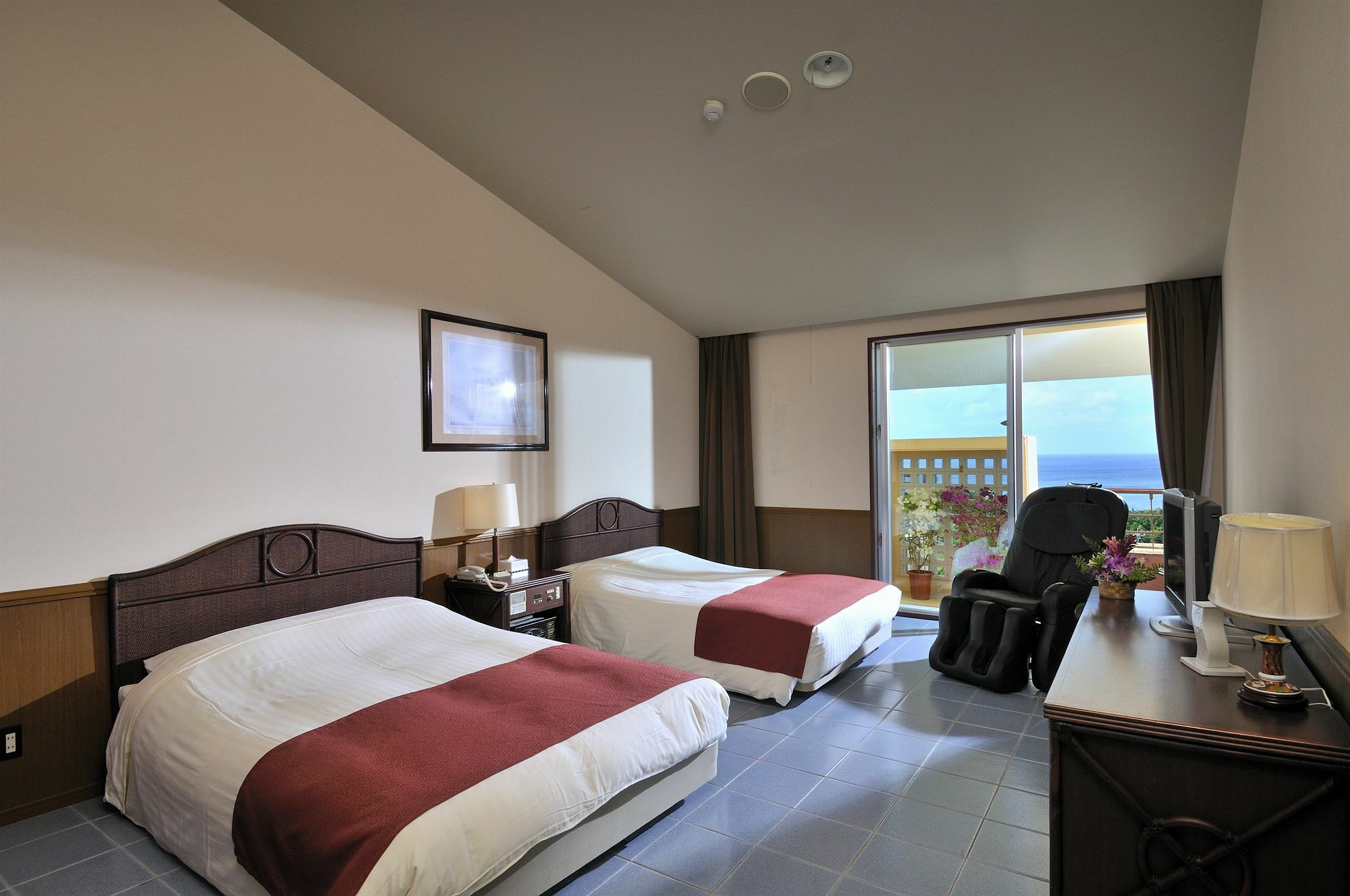Exes Ishigaki Hotel Ishigaki  Ngoại thất bức ảnh