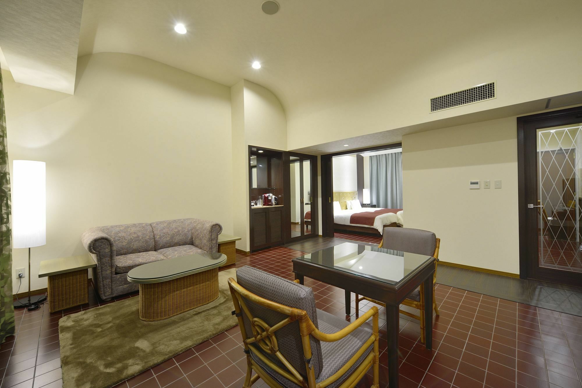 Exes Ishigaki Hotel Ishigaki  Ngoại thất bức ảnh